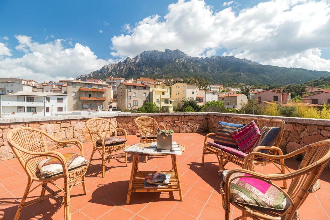 Villa Corrasi Oliena Luxury 外观 照片
