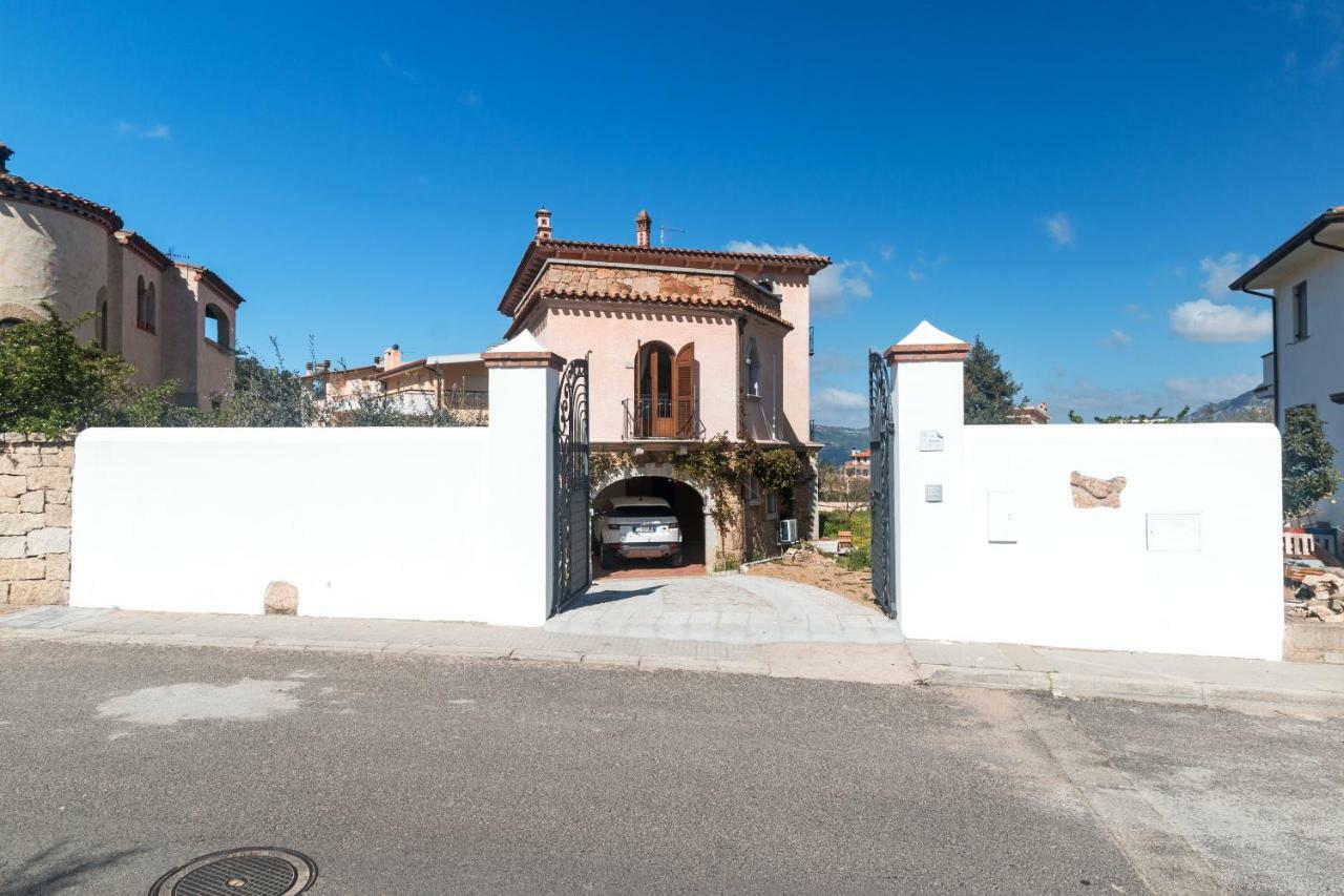 Villa Corrasi Oliena Luxury 外观 照片