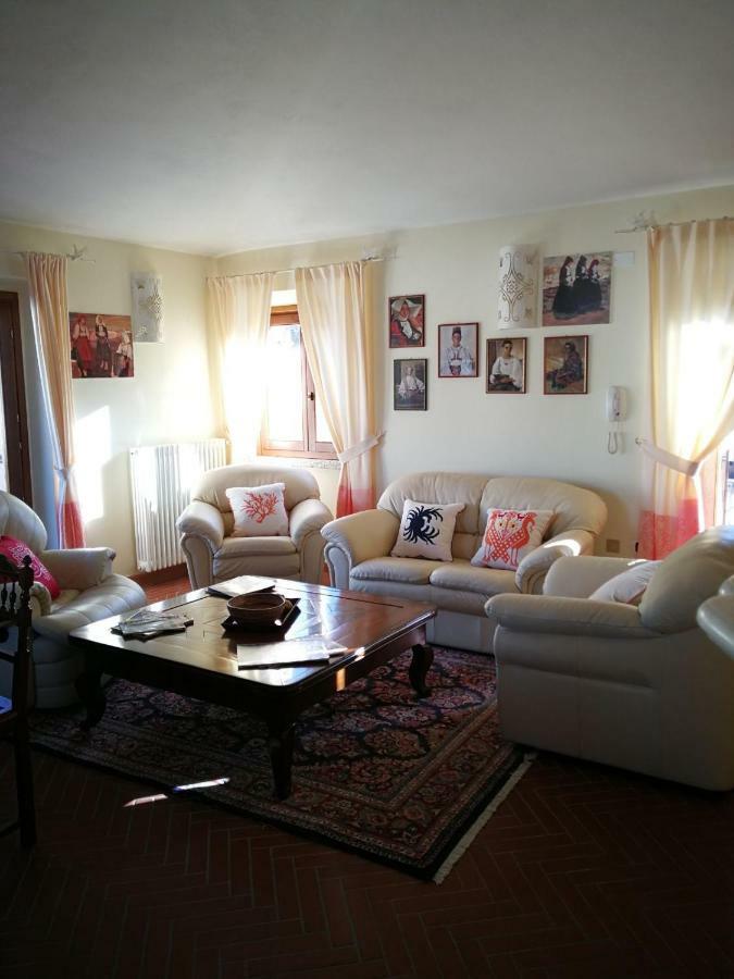 Villa Corrasi Oliena Luxury 外观 照片